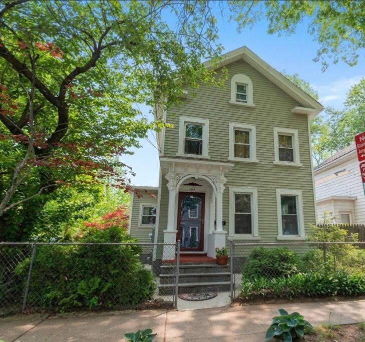 Beautiful Studio Apartment In Historic House New Haven Exteriér fotografie